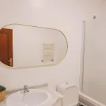 Guest house 44 Forty Four Coast - By Double Ninety Espinho (Aveiro)