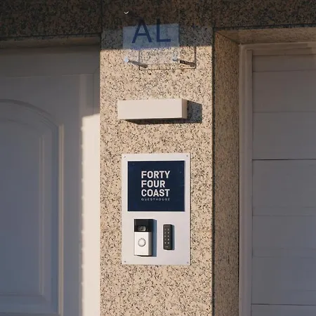 44 Forty Four Coast - By Double Ninety Espinho (Aveiro)