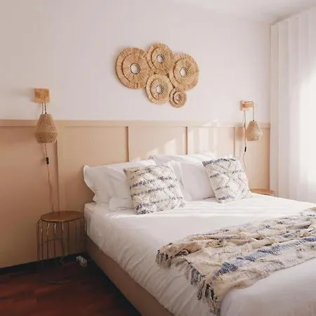 44 Forty Four Coast -