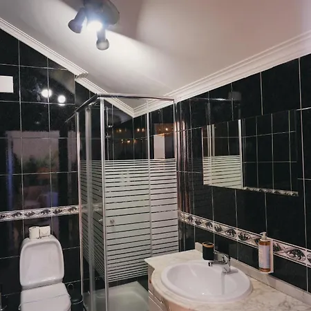 44 Forty Four Coast - Penzion Espinho (Aveiro)