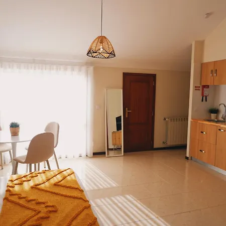 44 Forty Four Coast - Penzion Espinho (Aveiro)