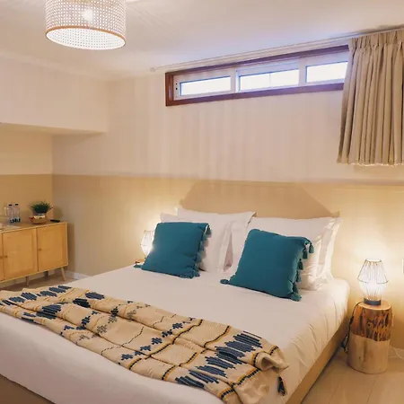 44 Forty Four Coast - Penzion Espinho (Aveiro)