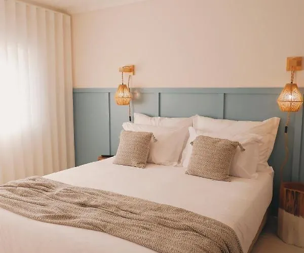 Gasthof 44 Forty Four Coast - By Double Ninety Espinho (Aveiro)